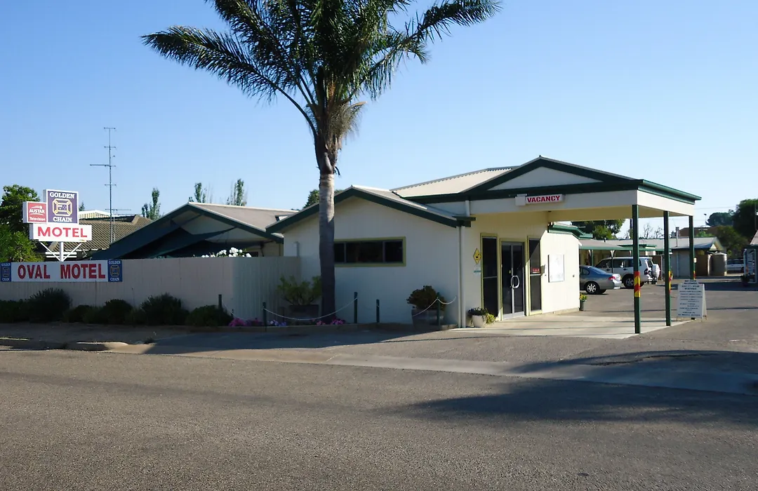 Oval Motel - Murray Bridge-1