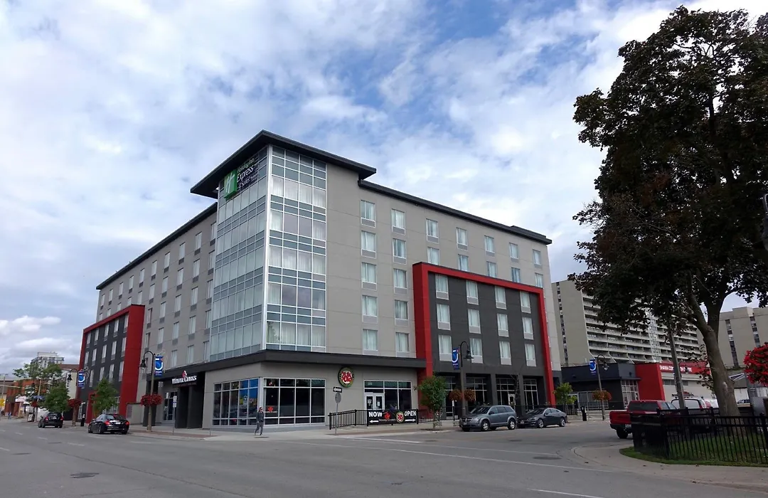 Holiday Inn Express & Suites Oshawa Downtown - Toronto Area By Ihg-1