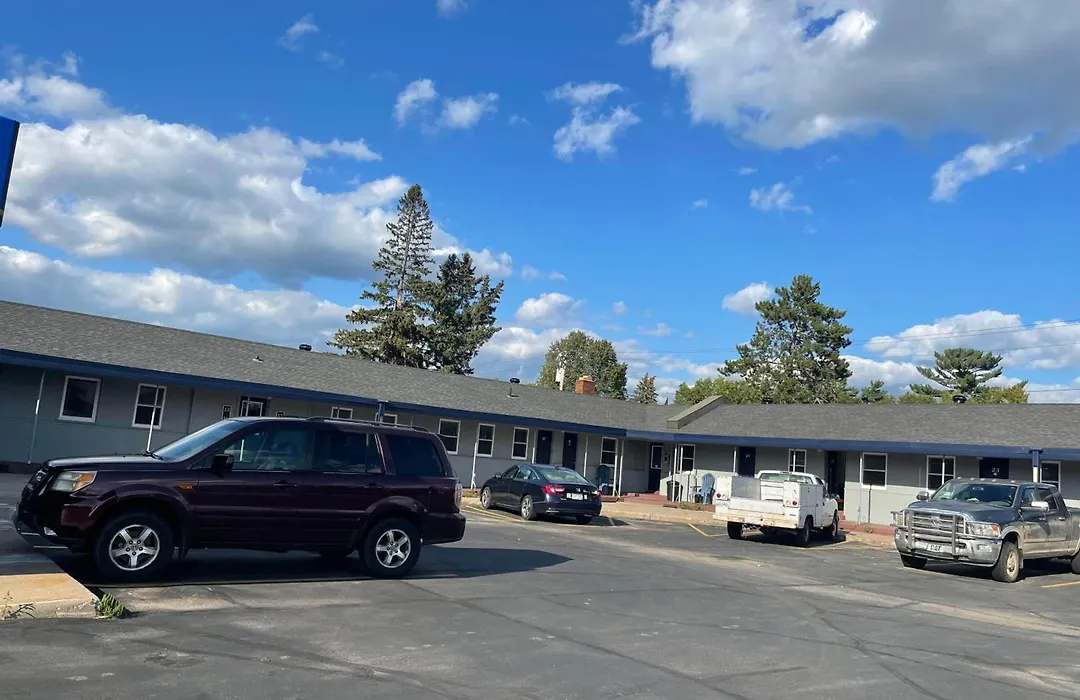 Itascan Motel-1