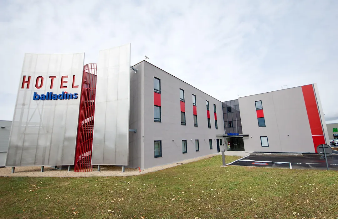 Brit Hotel Confort Saint-Dizier-1