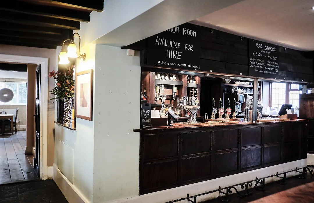 Bel And The Dragon At Red Lion Wendover-1