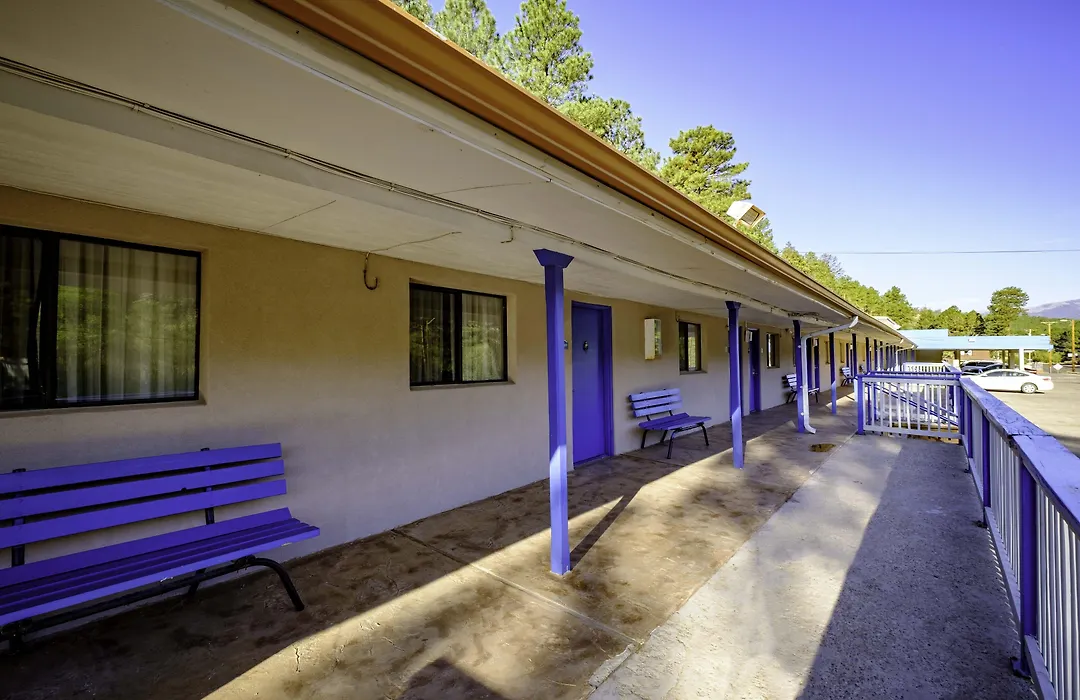 Budget Lodge-1