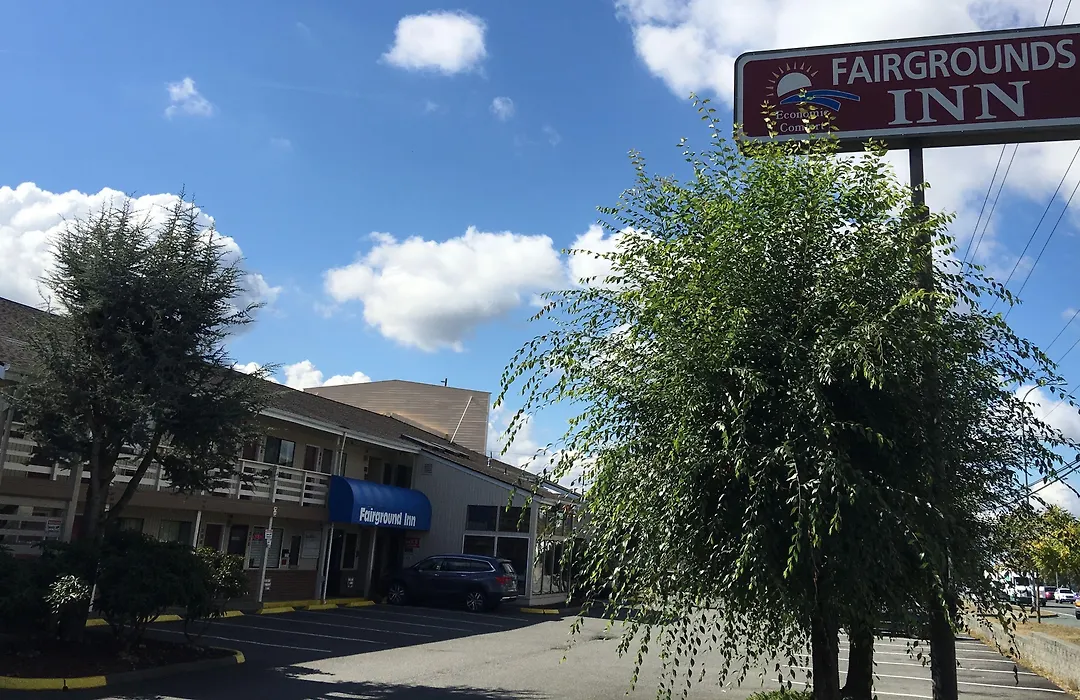 Fairground Inn-1