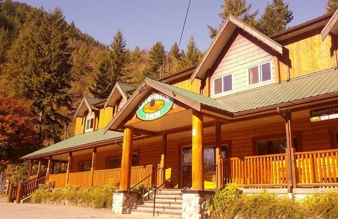 Sasquatch Inn-1