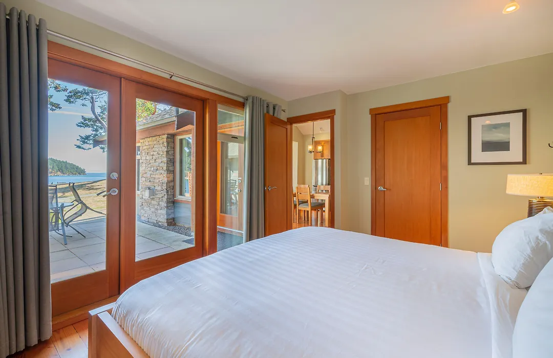 Mayne Island Resort-1