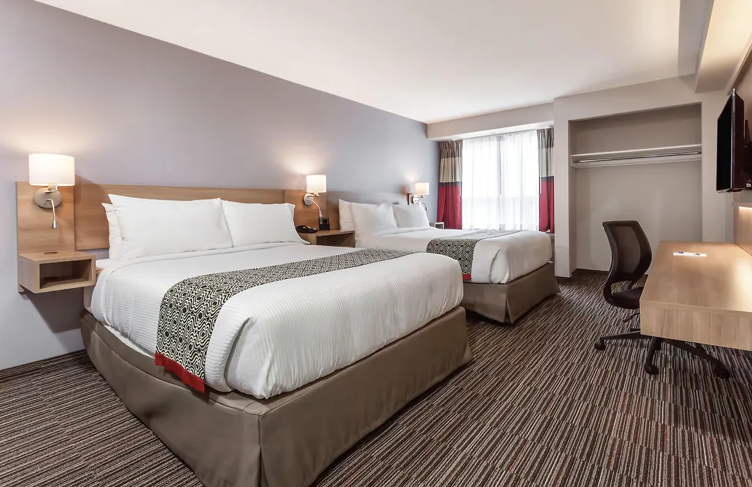 Microtel Casselman-1