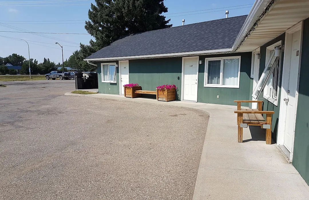 Econo Lodge Inn & Suites-1