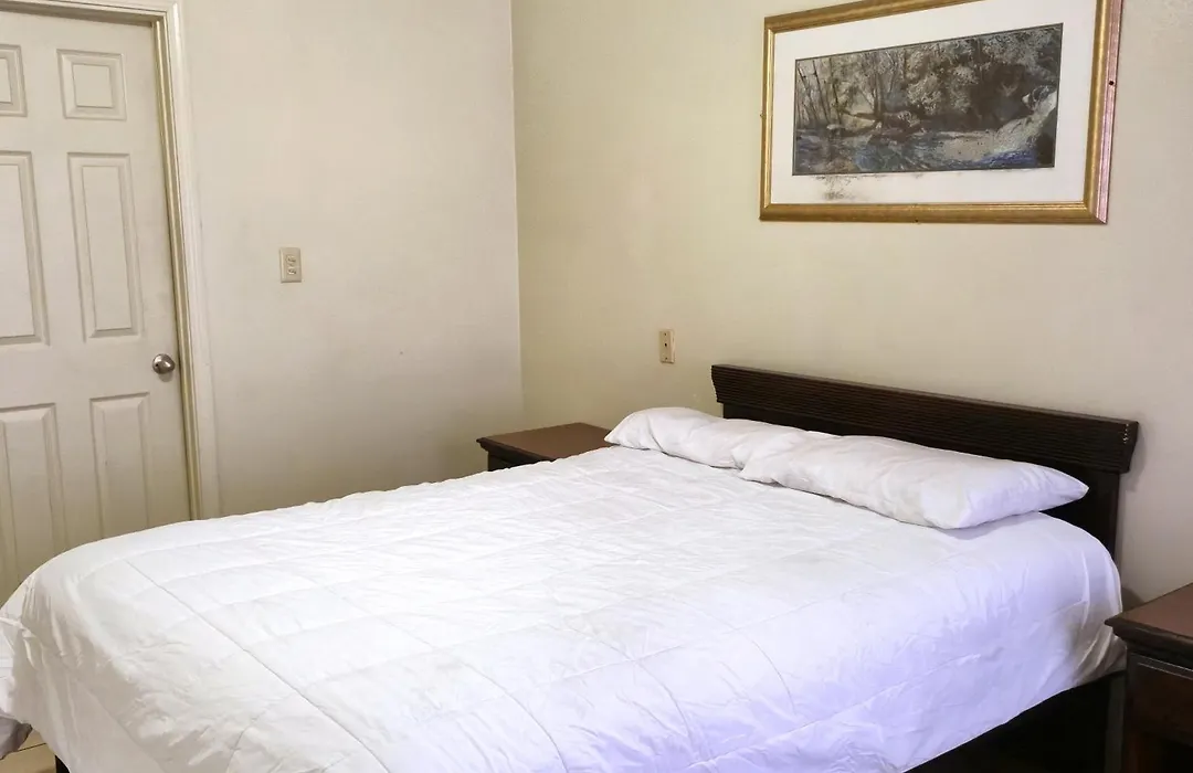 Cole Manor Motel By Oyo Love Field Market Center-1