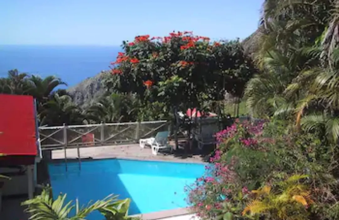 El Momo Cottages-1