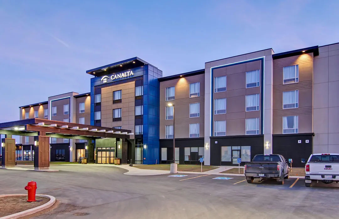 Canalta Hotel Kindersley-1