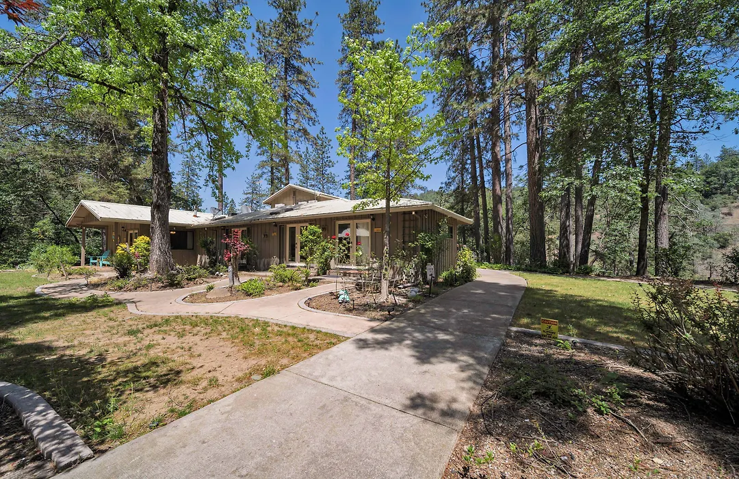 The Inn At Shasta Lake-1