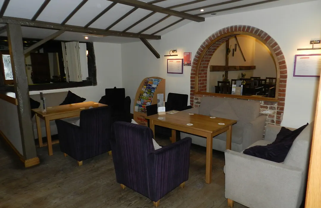 Oyo Elm Farm Country House, Norwich Airport-1