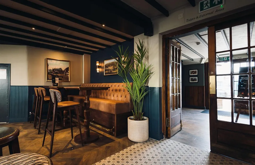 Coaching Inn-1