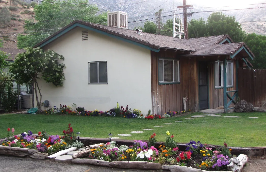 Kern Riverfront Lodge-1