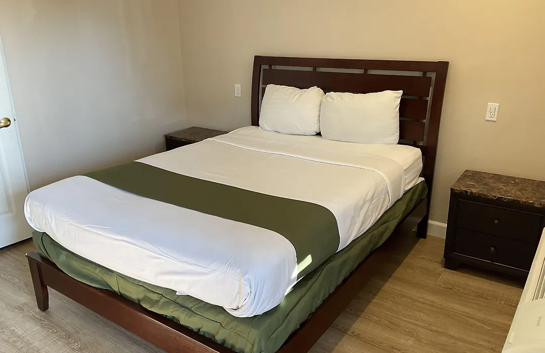 Escondido Inn-1