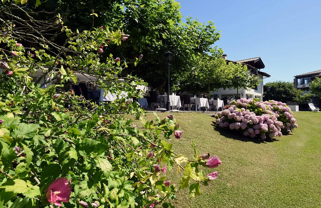 Teritoria Hotel Les Jardins De Bakea-1