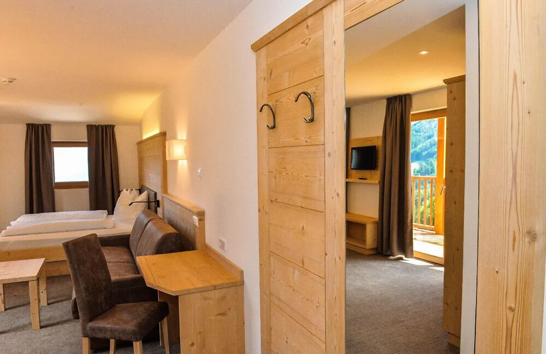 Hotel Fernblick-1