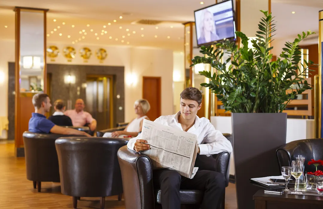 Hotel Rheingold-1