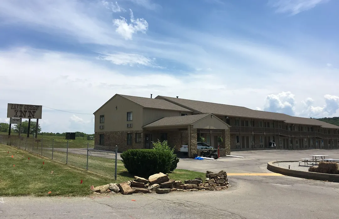 Salt Creek Inn-1