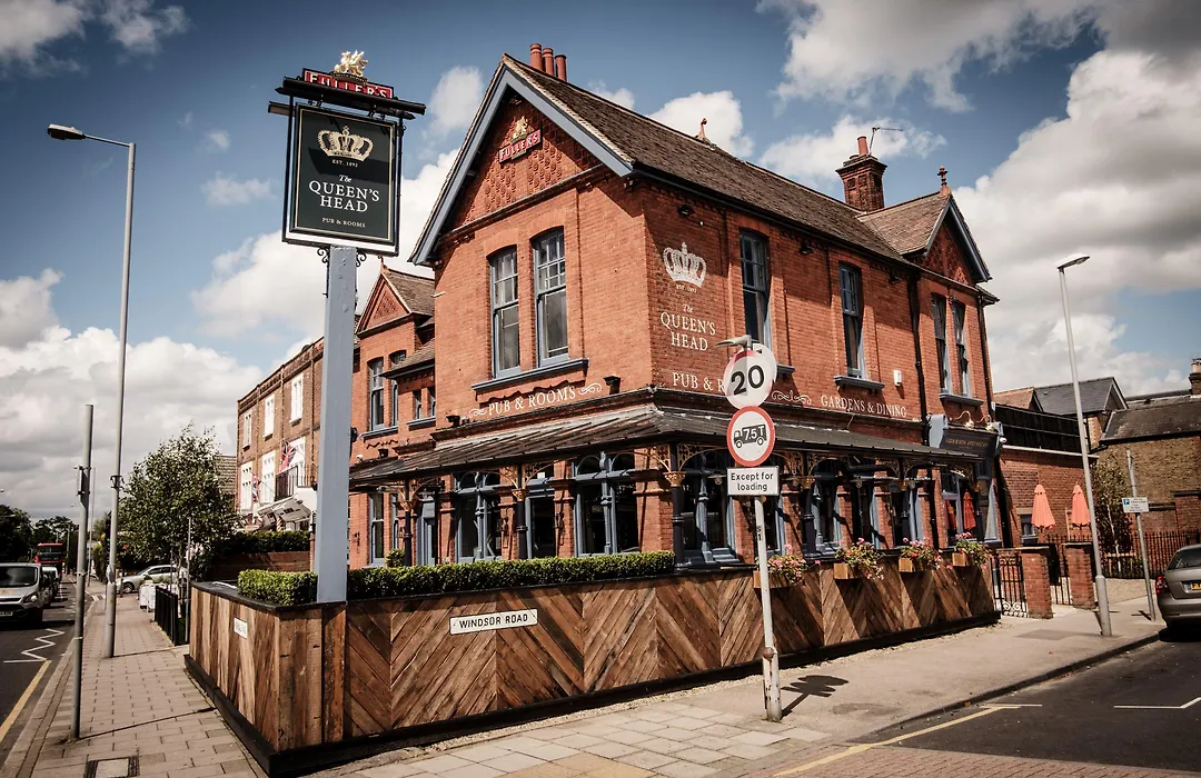 The Queen'S Head-1