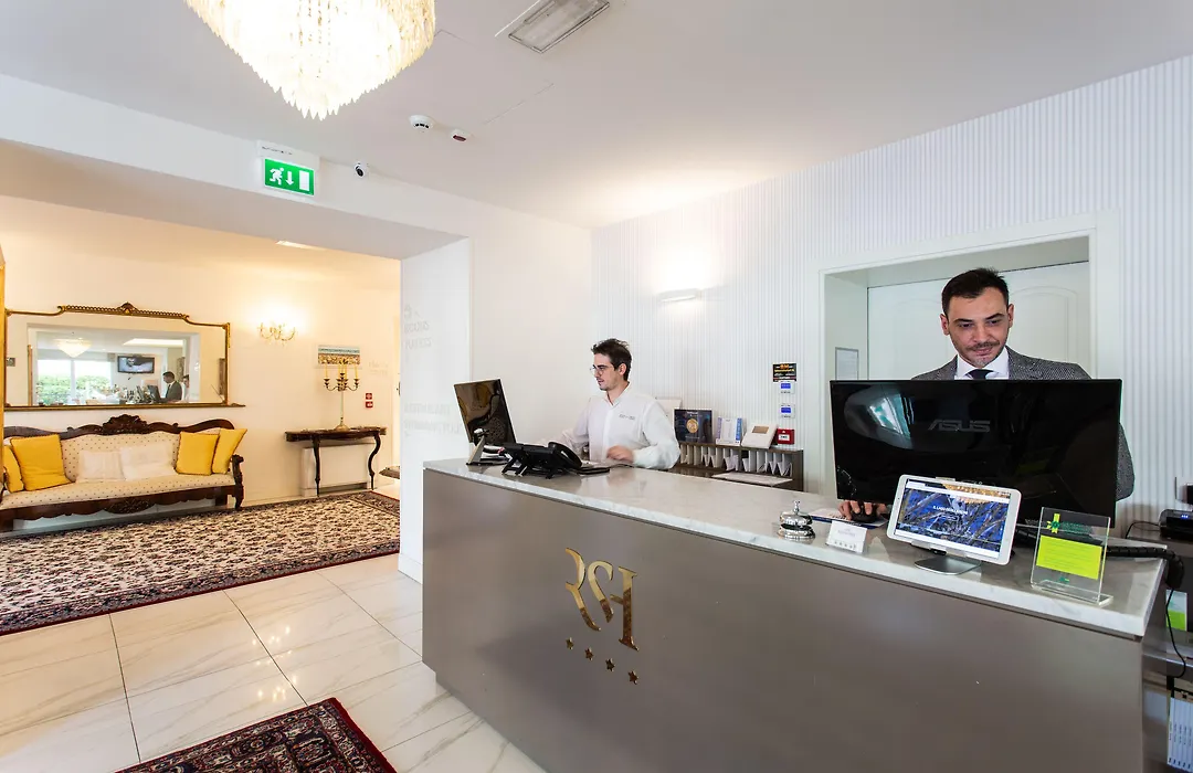 Rimini Suite Hotel-1