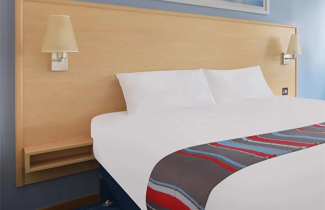 Travelodge Perth A9-1
