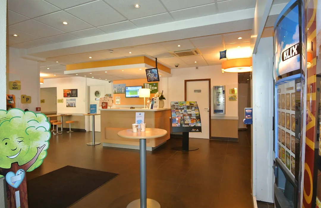 ibis budget Grenoble Voreppe-1