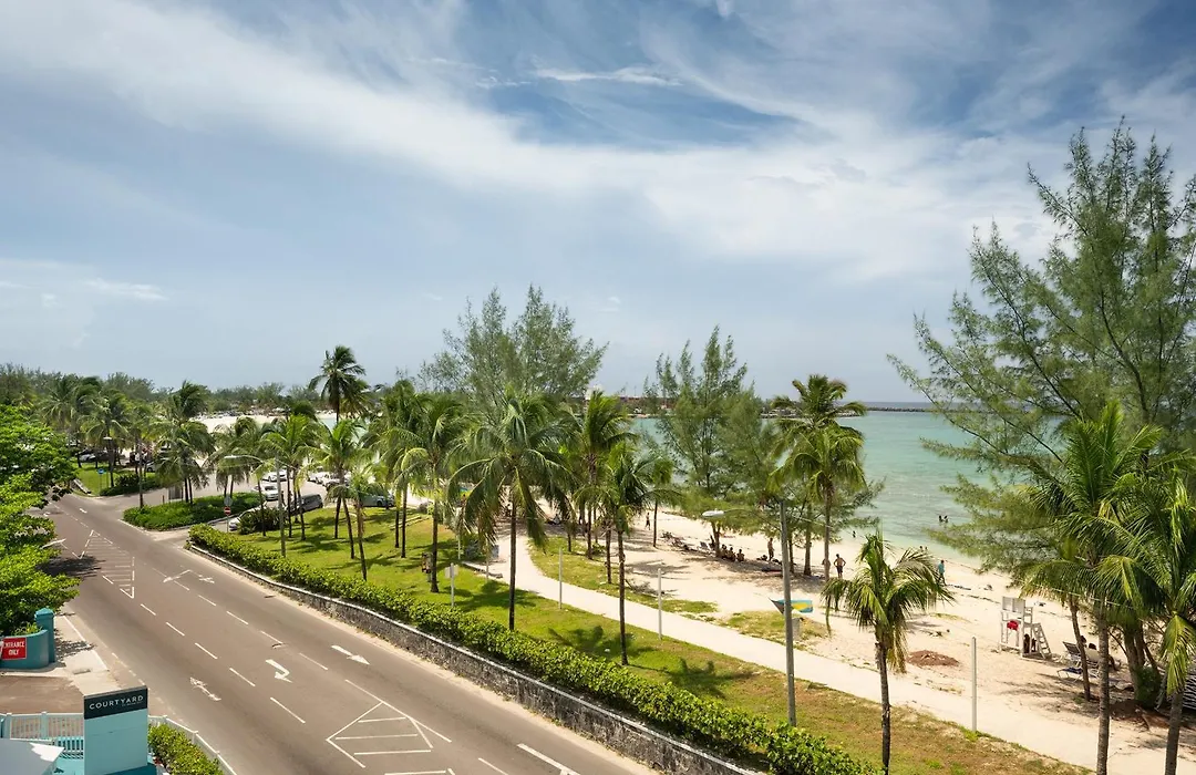 Courtyard By Marriott Nassau Downtown/Junkanoo Beach-1