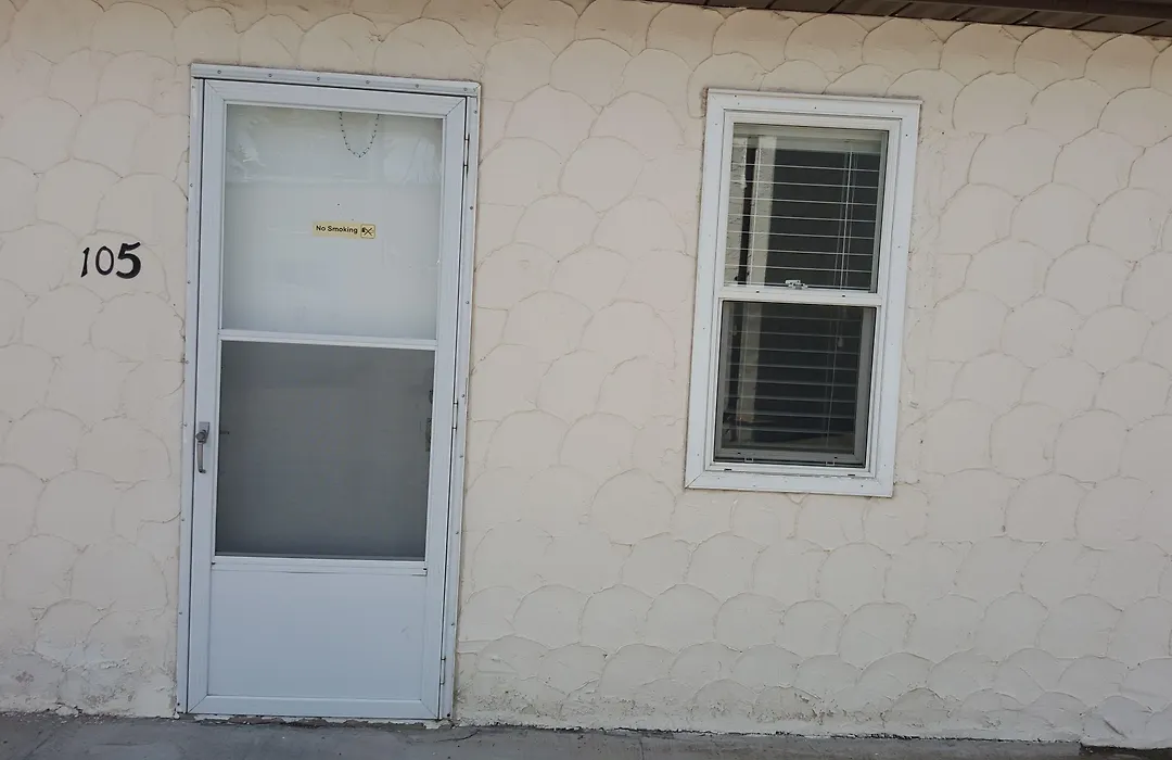 Hat Motel-1