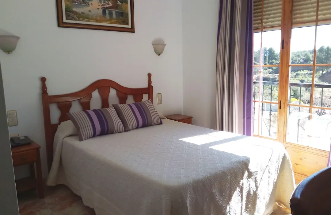 Hostal Rural Montual-1