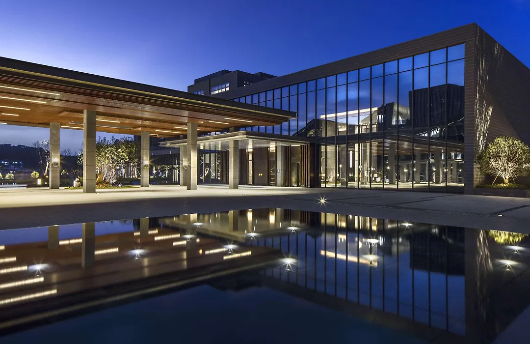 Hilton Ningbo Dongqian Lake-1