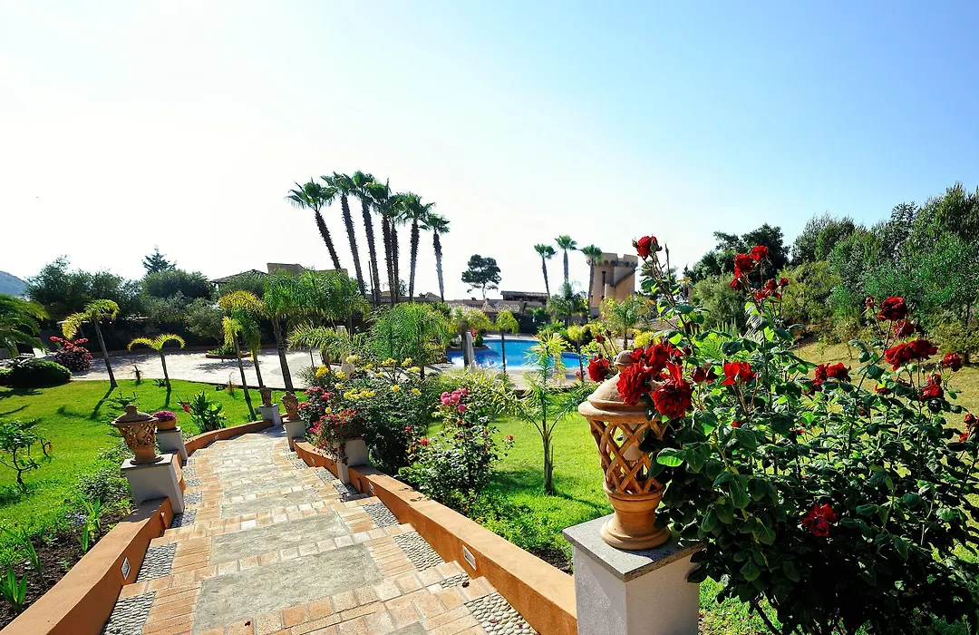 Hotel Porto Pirgos-1