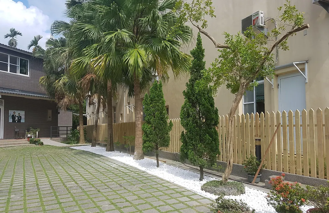 Moon Villa-1