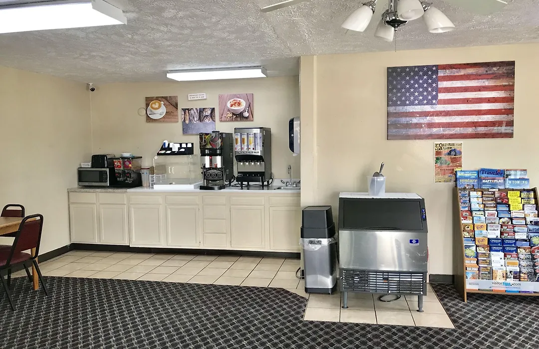 Economy Inn Mccook-1