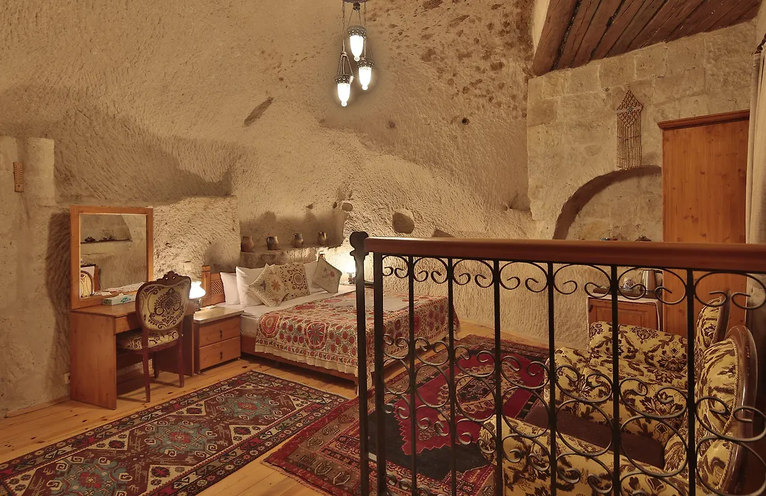 Amber Cave Suites-1