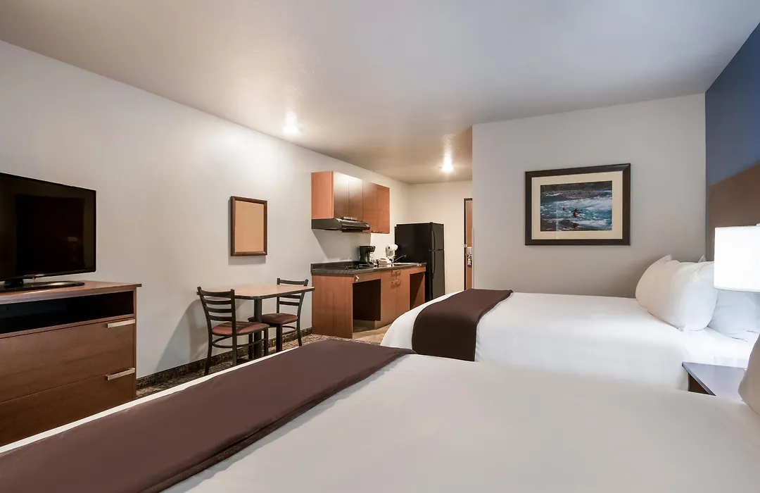 My Place Hotel-Marquette, Mi-1