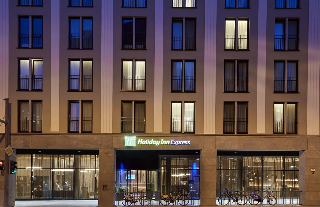 Holiday Inn Express - Berlin - Alexanderplatz By Ihg-1