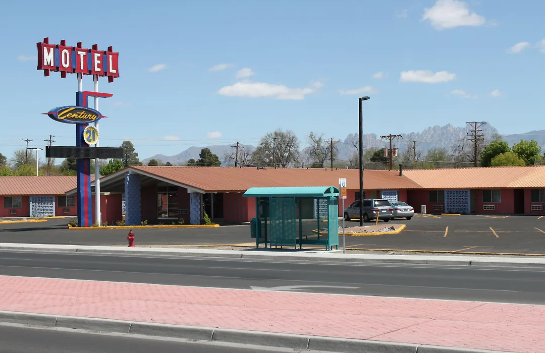 Century 21 Motel-1