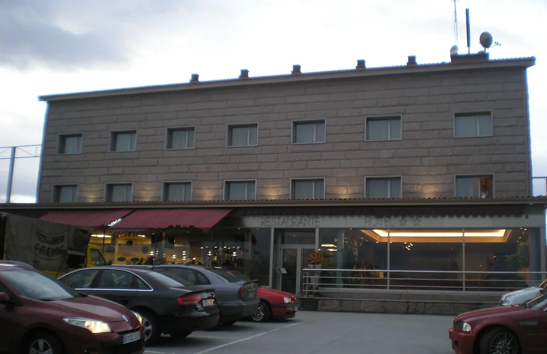 Hotel San Cibrao-1
