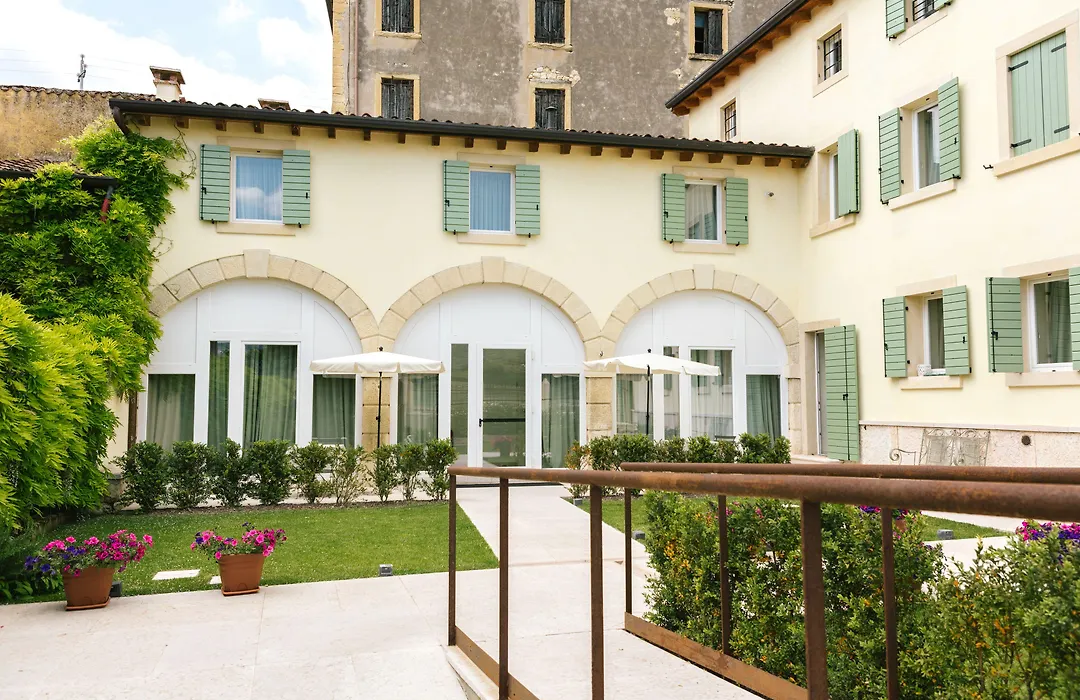 Hotel Villa Moron-1