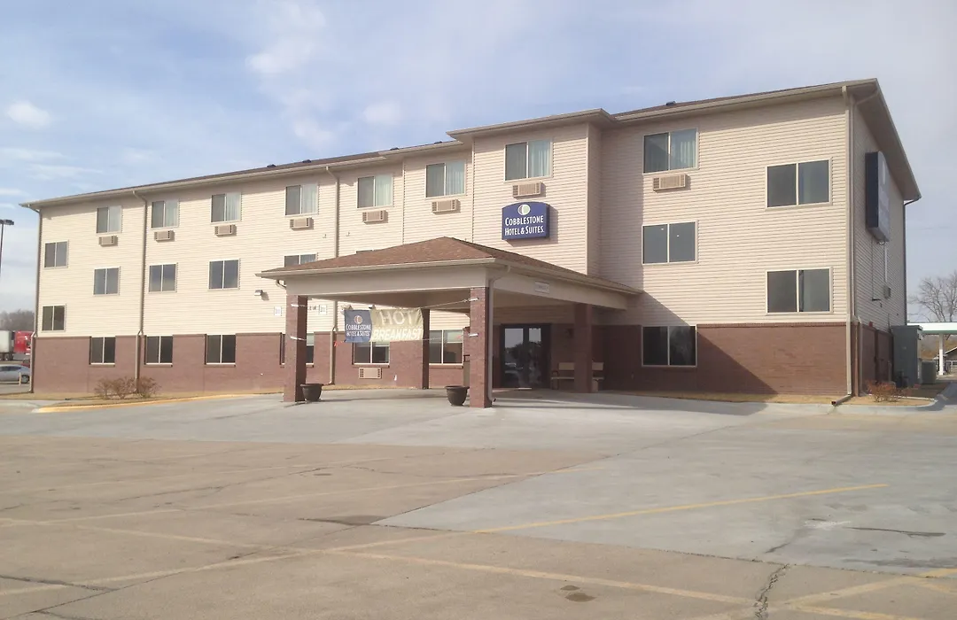 The Edgewood Hotel And Suites-1