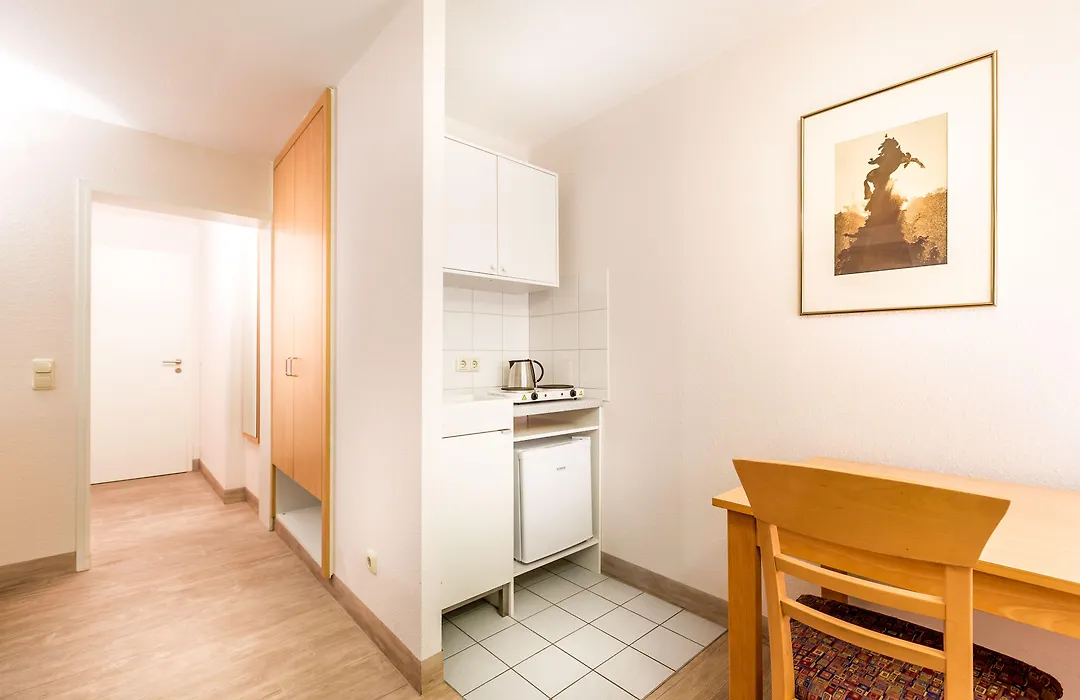 Hotel Am Rokokogarten-1