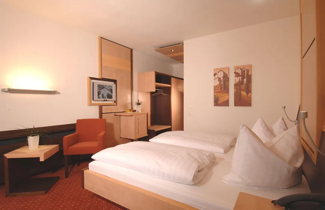 Kurhotel Bad Rodach An Der Thermenatur-1