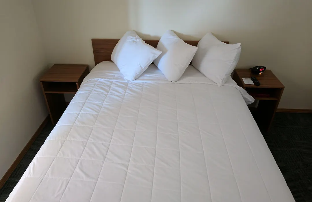 Travelodge By Wyndham Three Forks-1