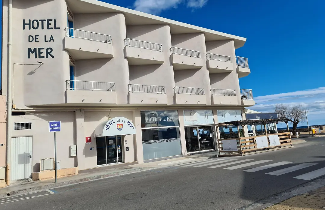 Hotel De La Mer-1