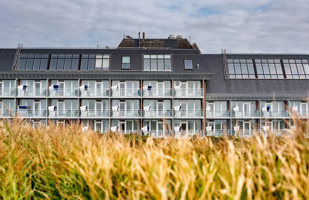 Wyn. Strandhotel Sylt-1