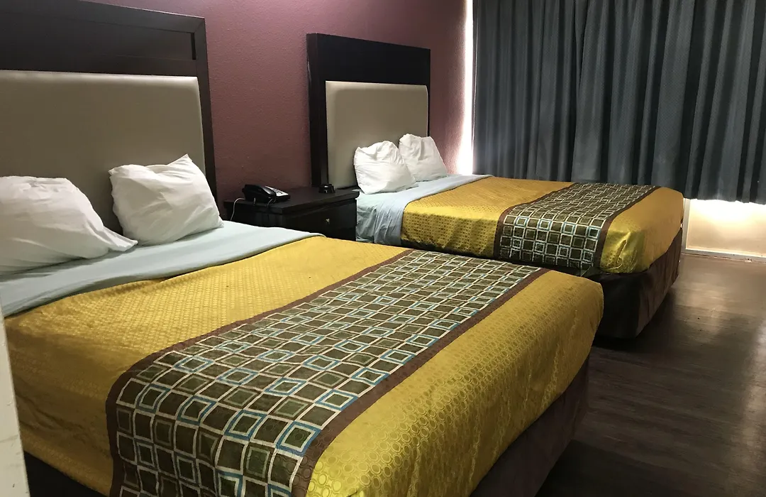 Express Inn-1