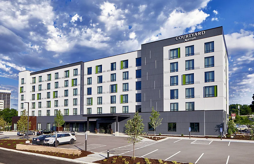 Courtyard By Marriott Minneapolis West-1