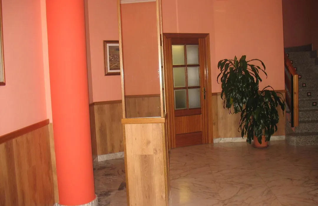 Hotel Reyes De León-1
