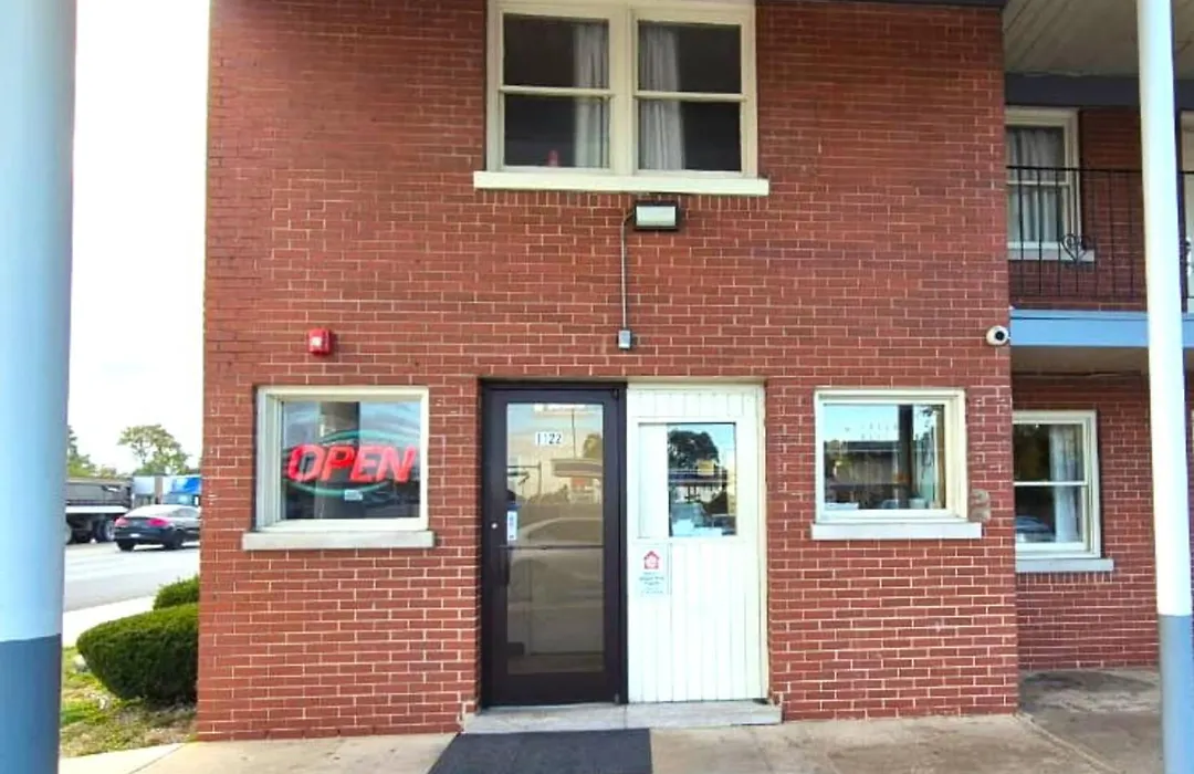 Elite Inn & Suites South Holland Chicago-1